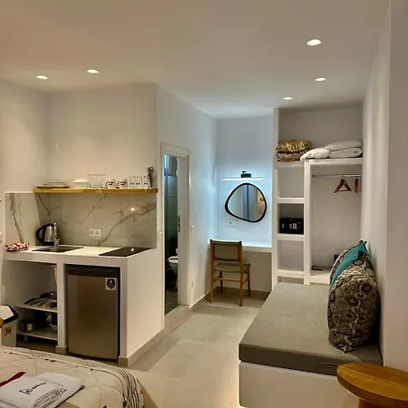 Akrogiali Rooms Antiparos Exterior photo